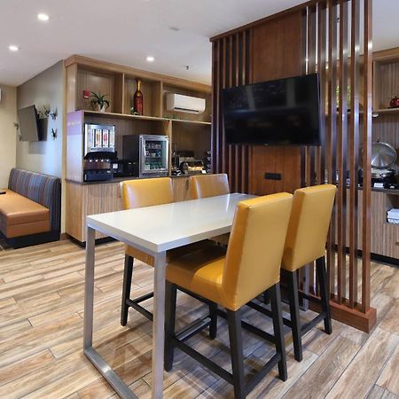 Towneplace Suites Tucson Casas Adobes Екстер'єр фото